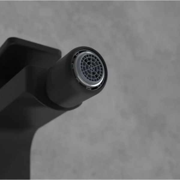 Смеситель Villeroy & Boch Architectura Square TVB125001000K5 для биде, черный матовый TVB125001000K5